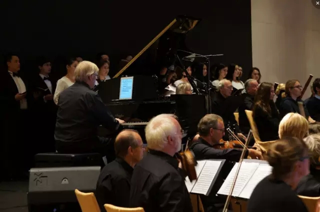 德國(guó)博蘭斯勒旗下德國(guó)歐米勒鋼琴先后亮相德國(guó)駐華大使館、駐廣州總領(lǐng)事館德國(guó)統(tǒng)一日慶典！