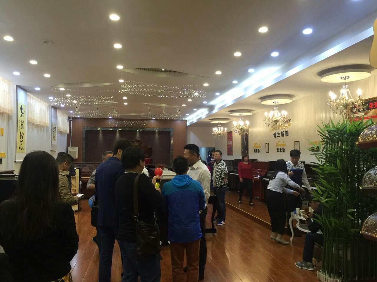 琴行新銳攜手德國(guó)國(guó)寶博蘭斯勒鋼琴共繪音樂(lè)事業(yè)藍(lán)圖